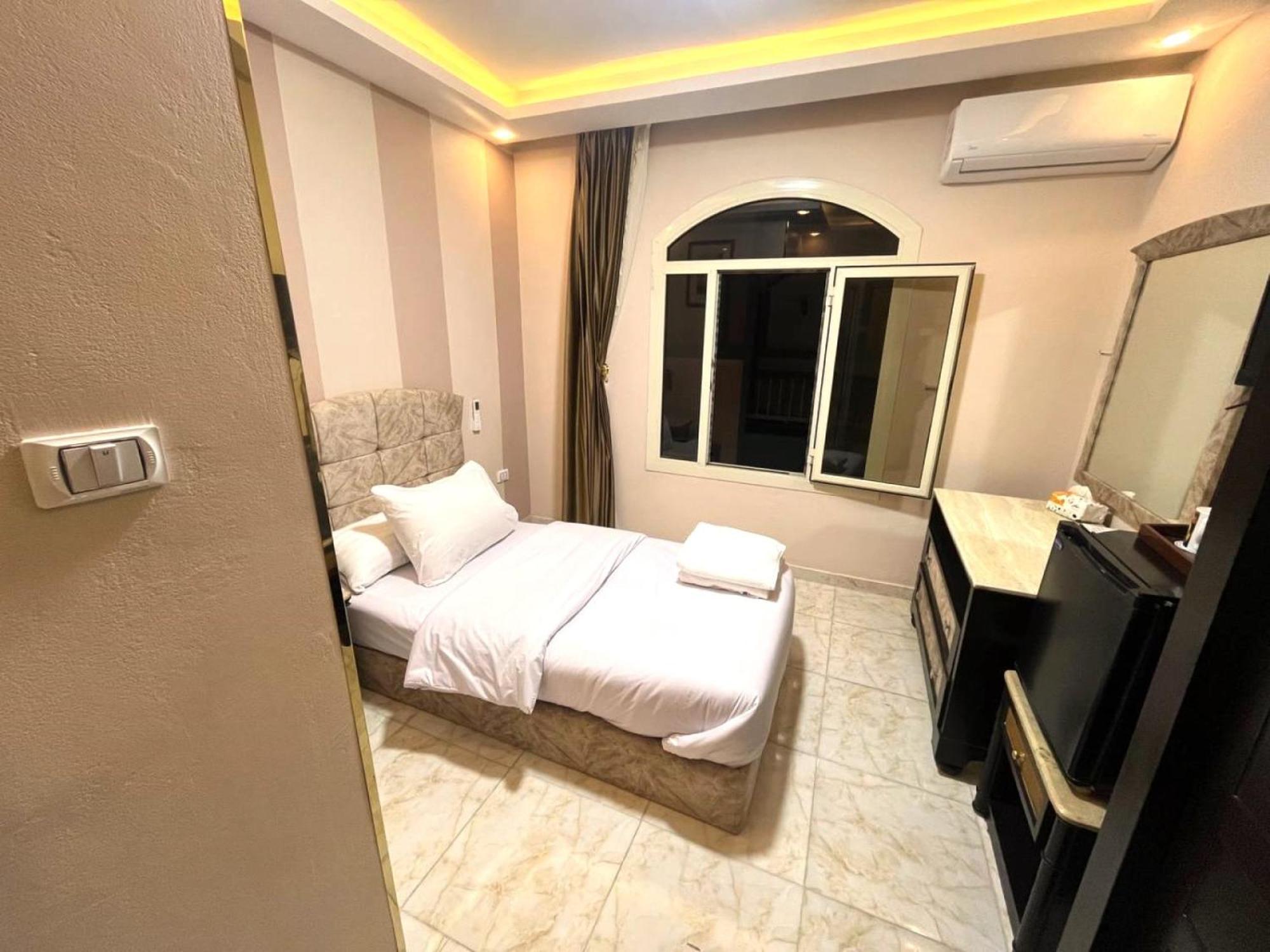 Nun Pyramids Hotel Kafret el-Gabal Room photo