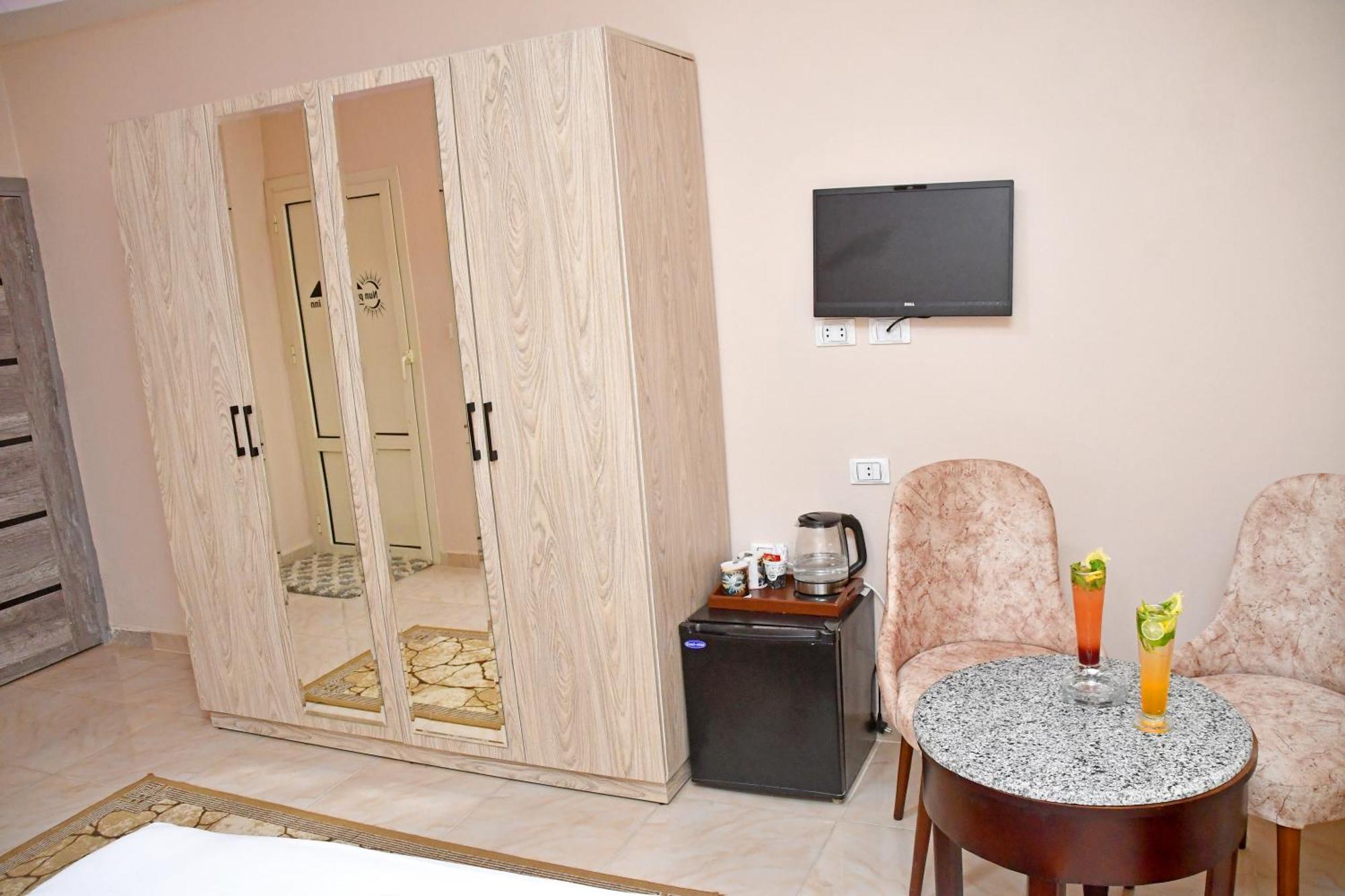 Nun Pyramids Hotel Kafret el-Gabal Room photo