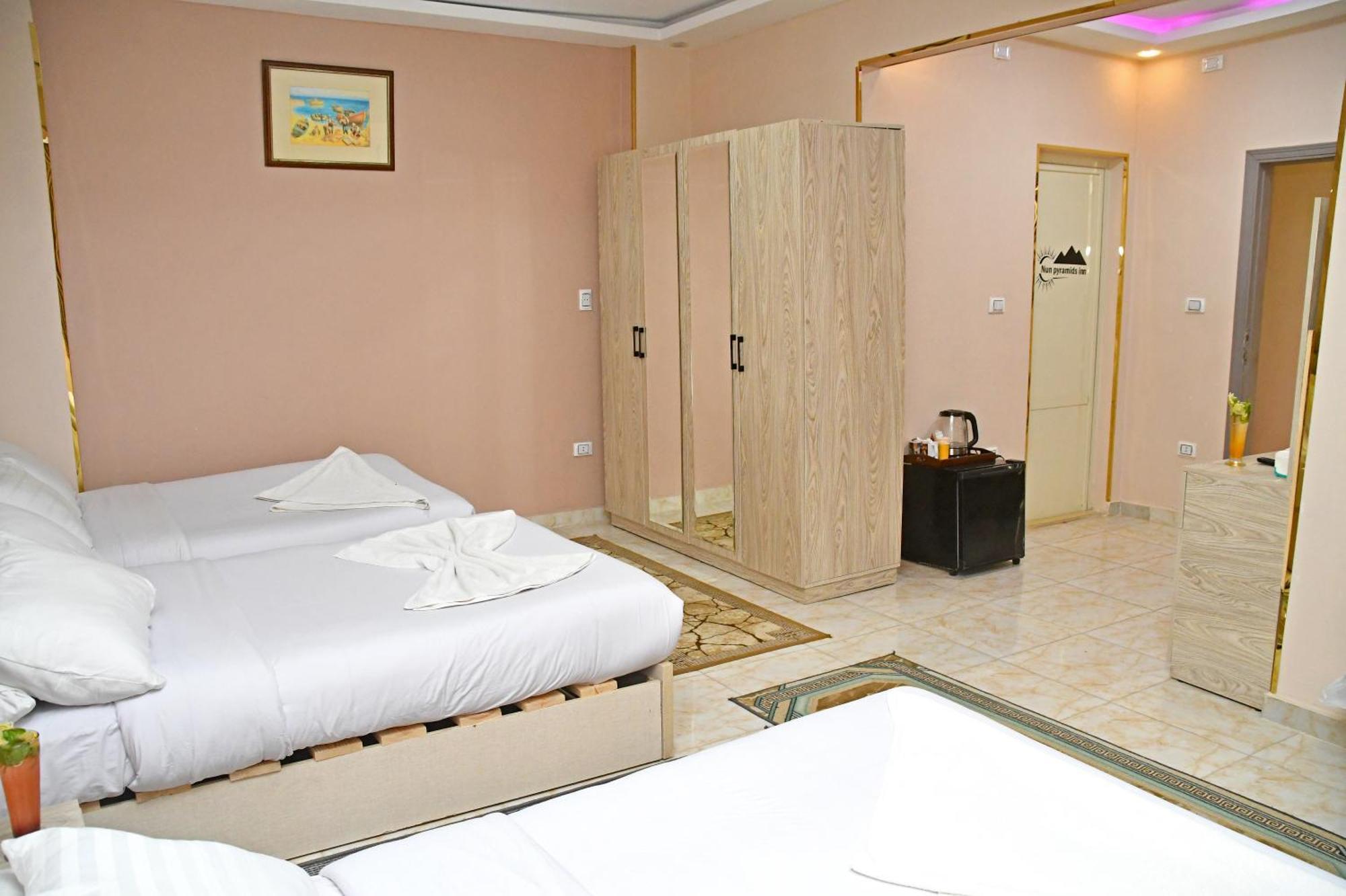 Nun Pyramids Hotel Kafret el-Gabal Room photo