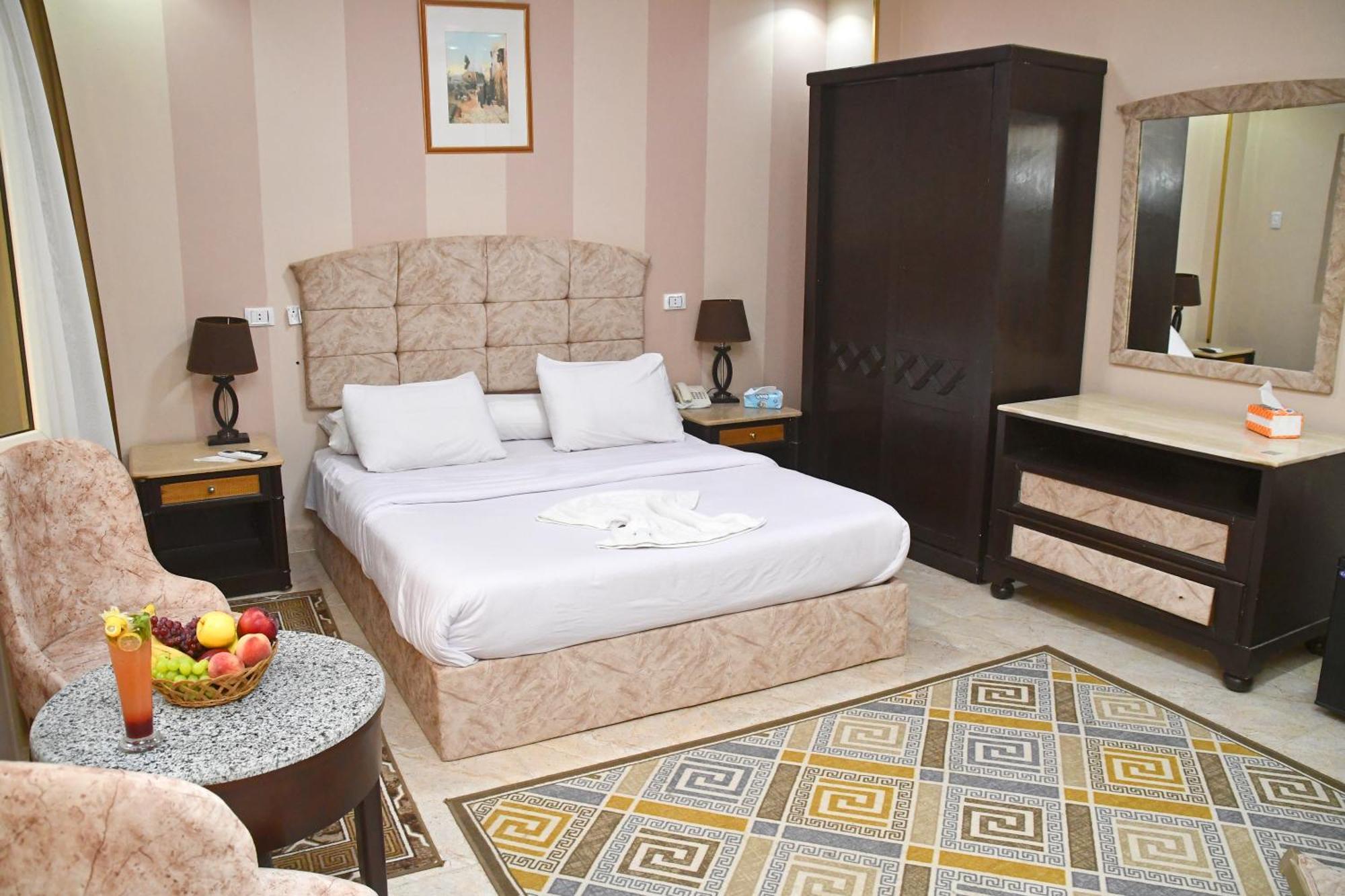 Nun Pyramids Hotel Kafret el-Gabal Room photo